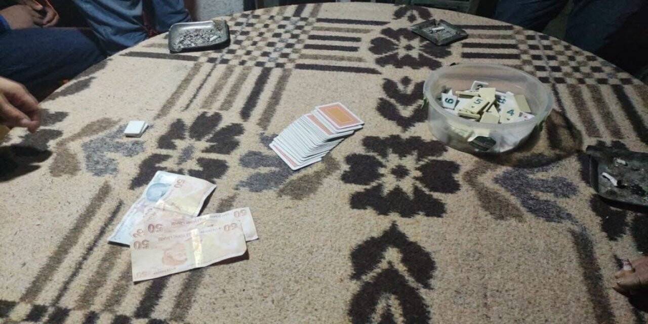 Bağ evini kumarhaneye çevirdi, jandarmadan saklayamadı