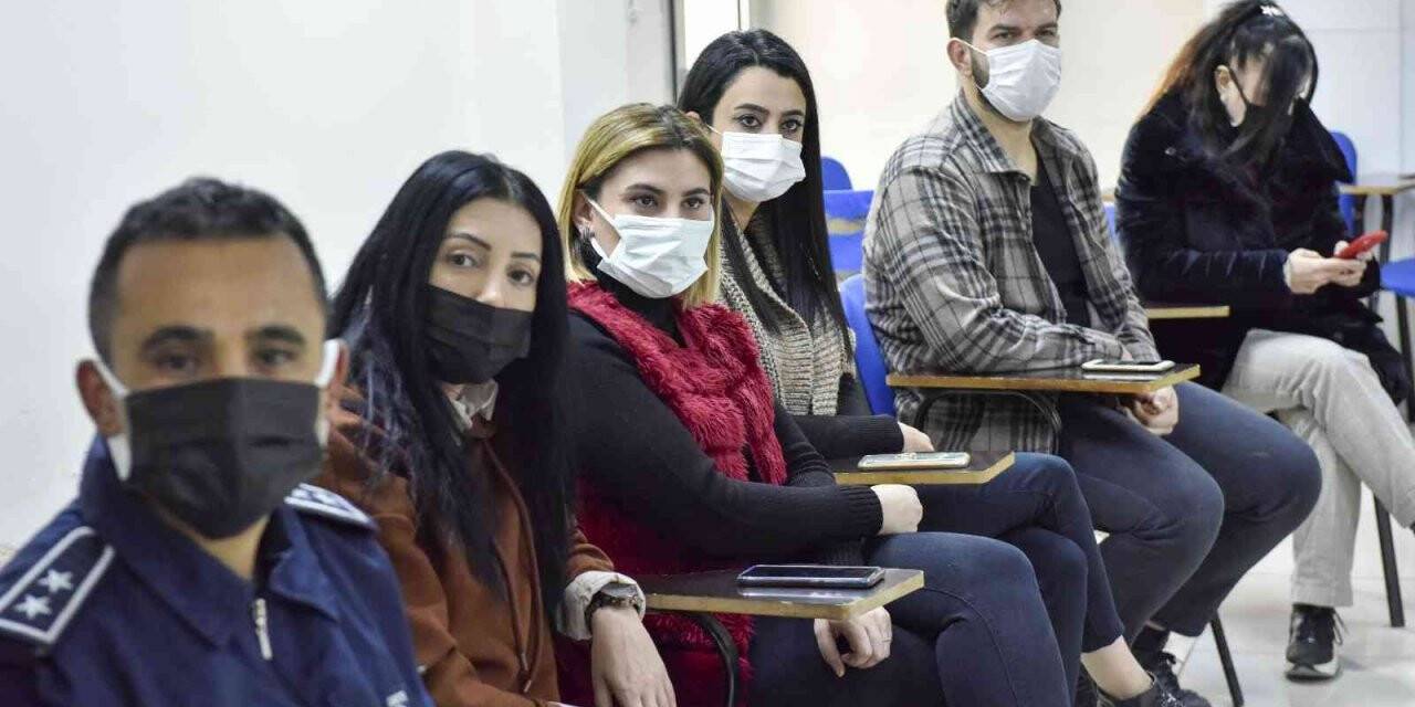 Büyükşehir çalışanlarına işaret dili eğitimi