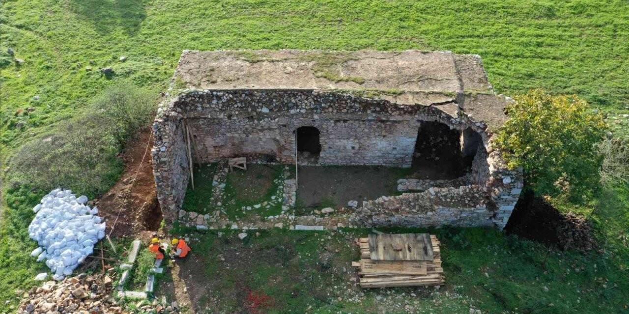 Bin 400 yıllık tarihi yapı yeniden ortaya çıktı