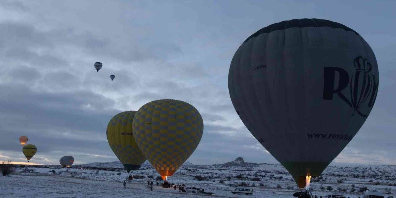 Kar, Kapadokya’ya çok yakıştı
