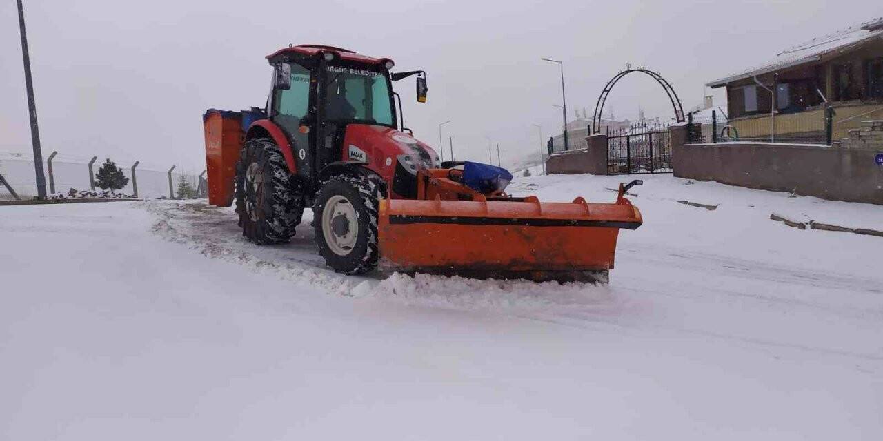 Ürgüp caddeleri temizlendi