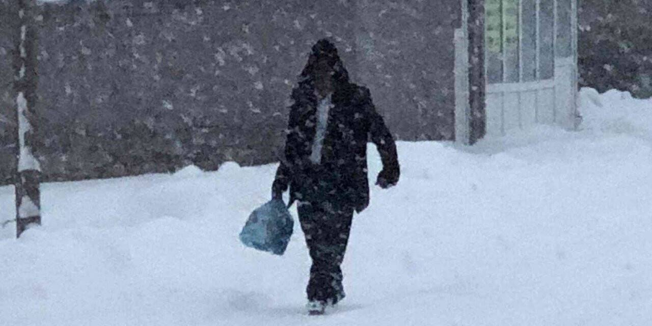Şırnak-Hakkari karayolu ulaşıma kapandı, hastalar yolda kaldı
