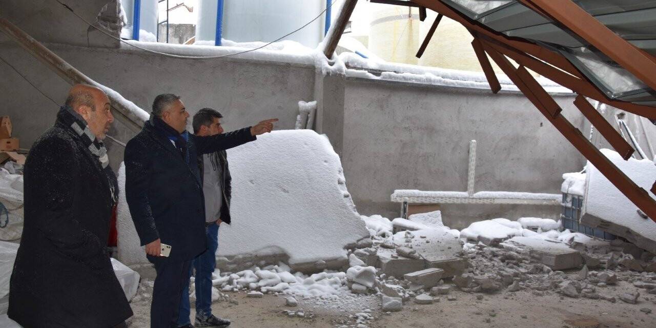Başkan Sadıkoğlu’ndan, esnafa geçmiş olsun ziyareti