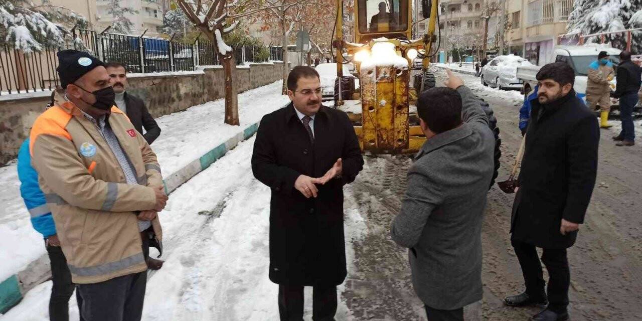 Canpolat karla mücadele çalışmalarını denetledi