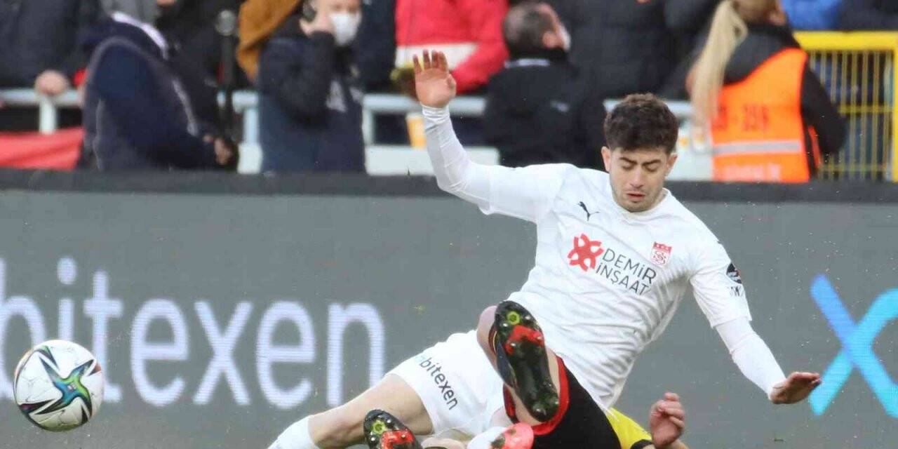 Sivasspor’da Kerem Atakan cezalı duruma düştü