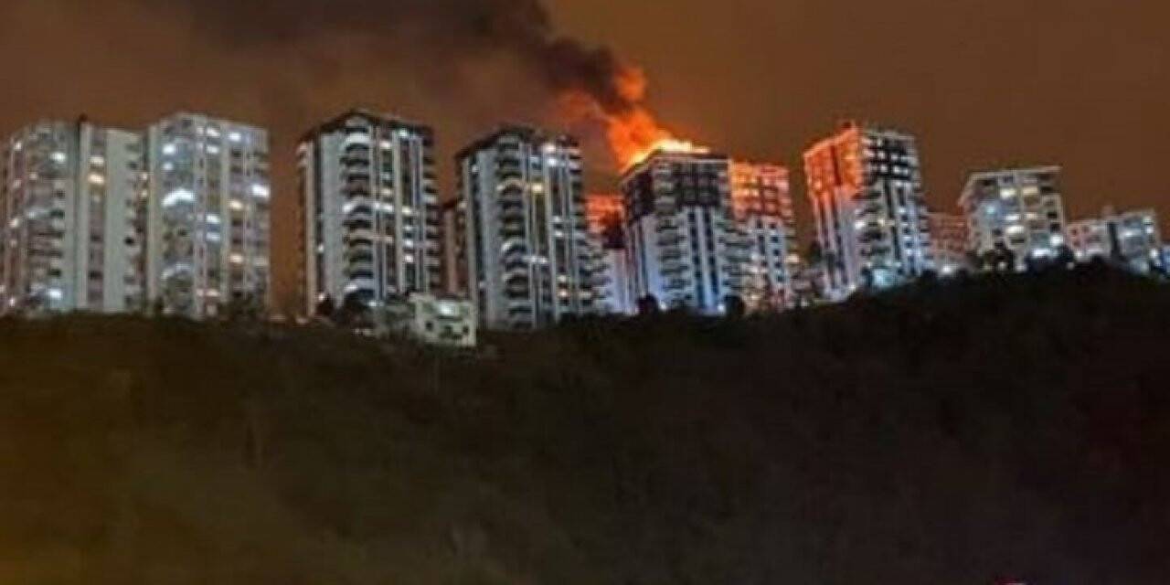 Trabzon’da korkutan çatı yangını