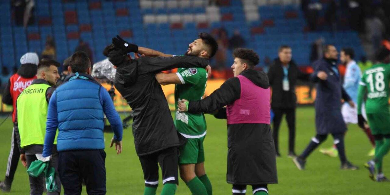 Spor Toto Süper Lig: Trabzonspor: 1 - GZT Giresunspor: 1 (Maç sonucu)