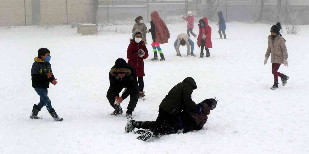 Erzincan’da kar tatili 1 gün daha uzatıldı