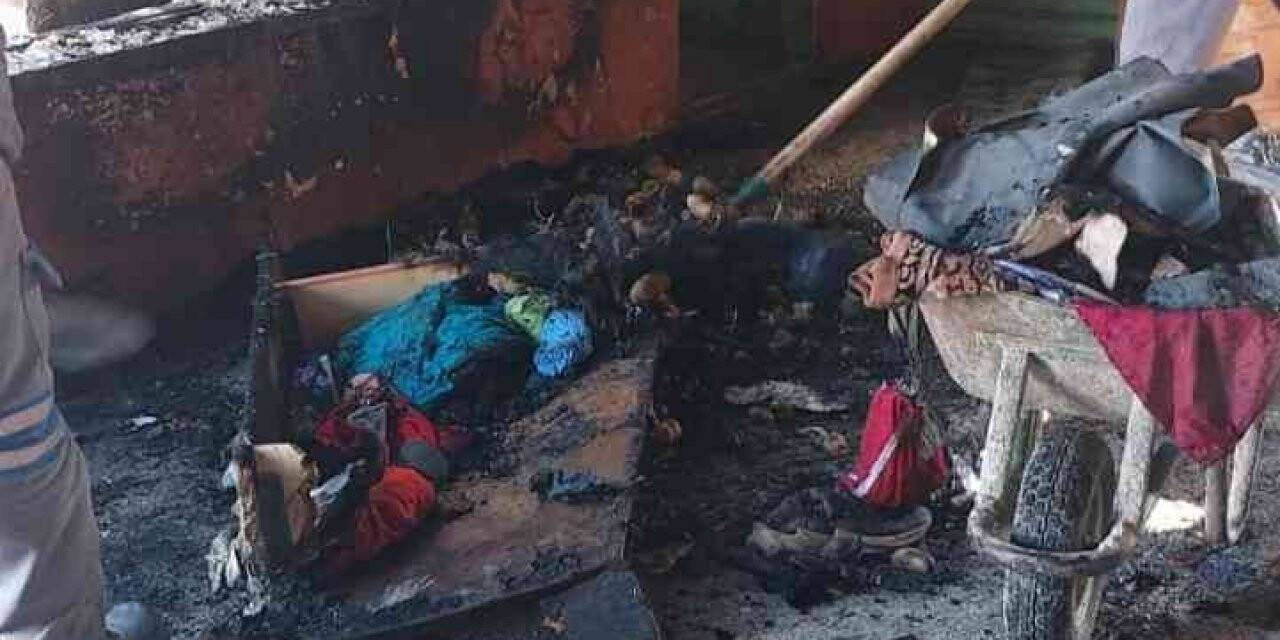 Çameli’de evi yanan ailenin yaraları sarılıyor