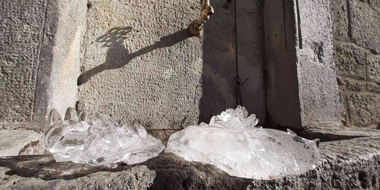 Afyonkarahisar adeta buz tuttu