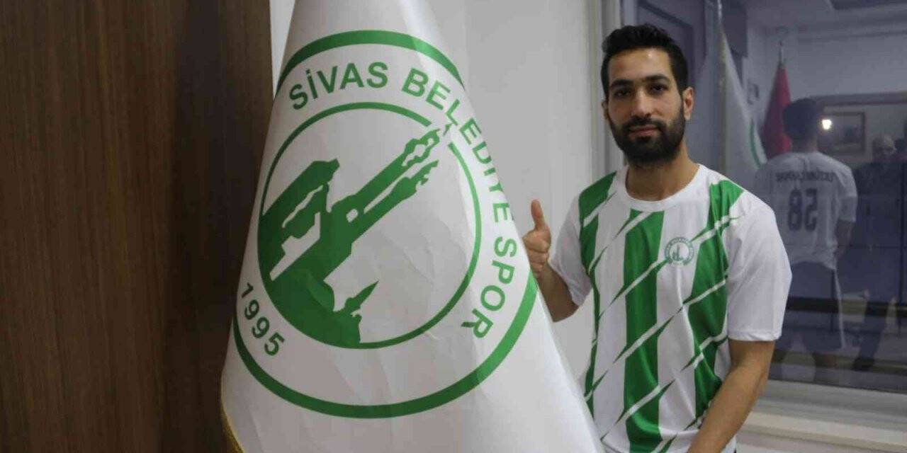 Sivas Belediyespor, Doğan Karakuş’u transfer etti