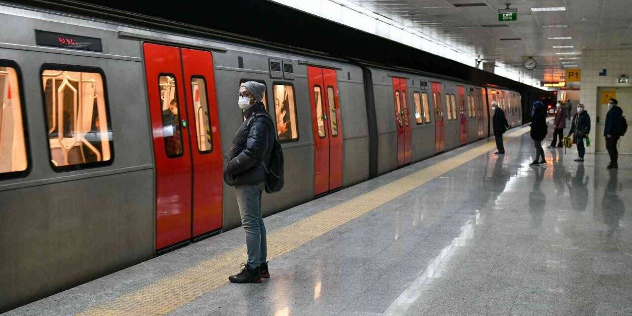 Ankara Metrosu’nda klasik müzikle yolculuk başladı