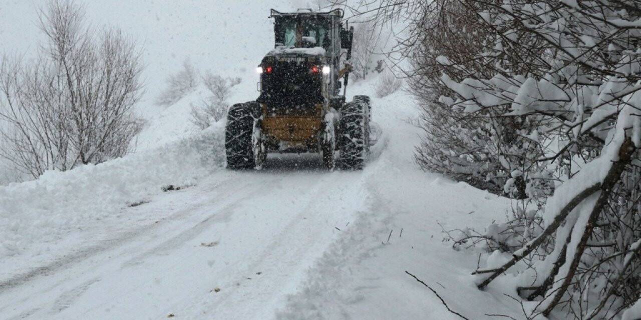 Bitlis’te 332 köy yolu ulaşıma kapandı