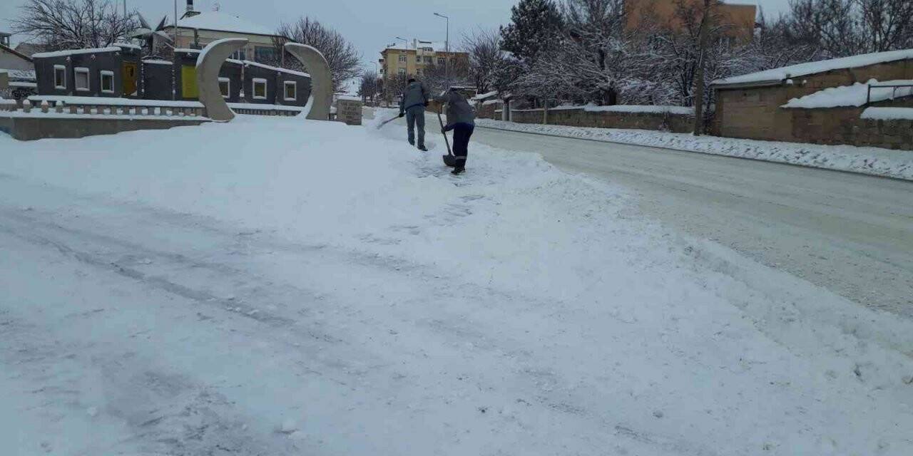 Bünyan’da karla mücadele