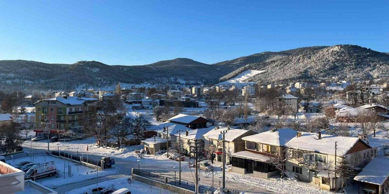 Bursa buz tuttu, Büyükorhan’da termometreler eksi 20’yi gördü