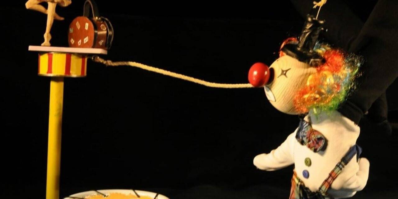 Başkan Böcek, çocuklara tatilde tiyatro hediye ediyor