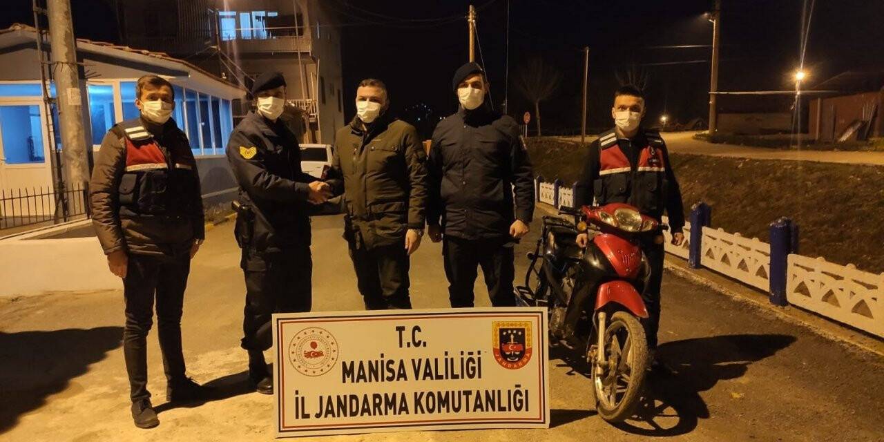 Şüphe üzerine durdurulan motosiklet çalıntı çıktı