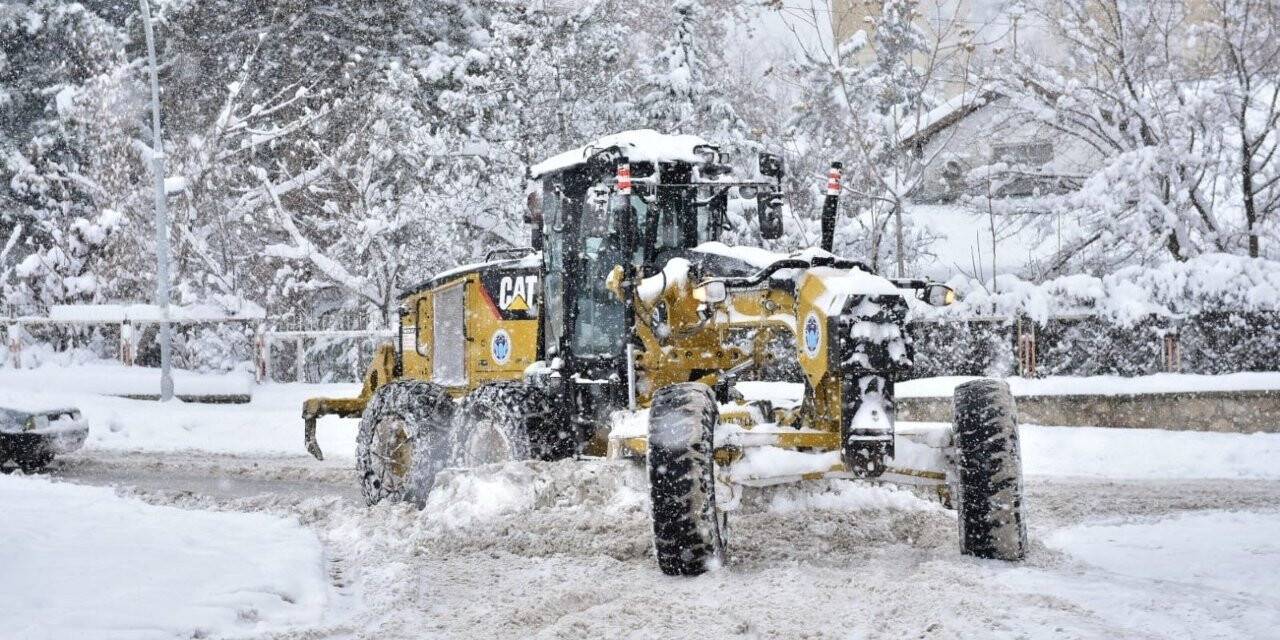 Malatya’da 457 kırsal mahalle yolu araç trafiğine kapalı