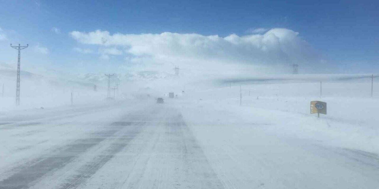 Karlıova’da tipi etkili oldu