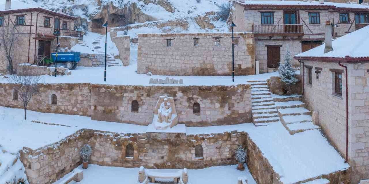 Kar altındaki Frig Vadisi usta gözlerin objektiflerinden görüntülendi