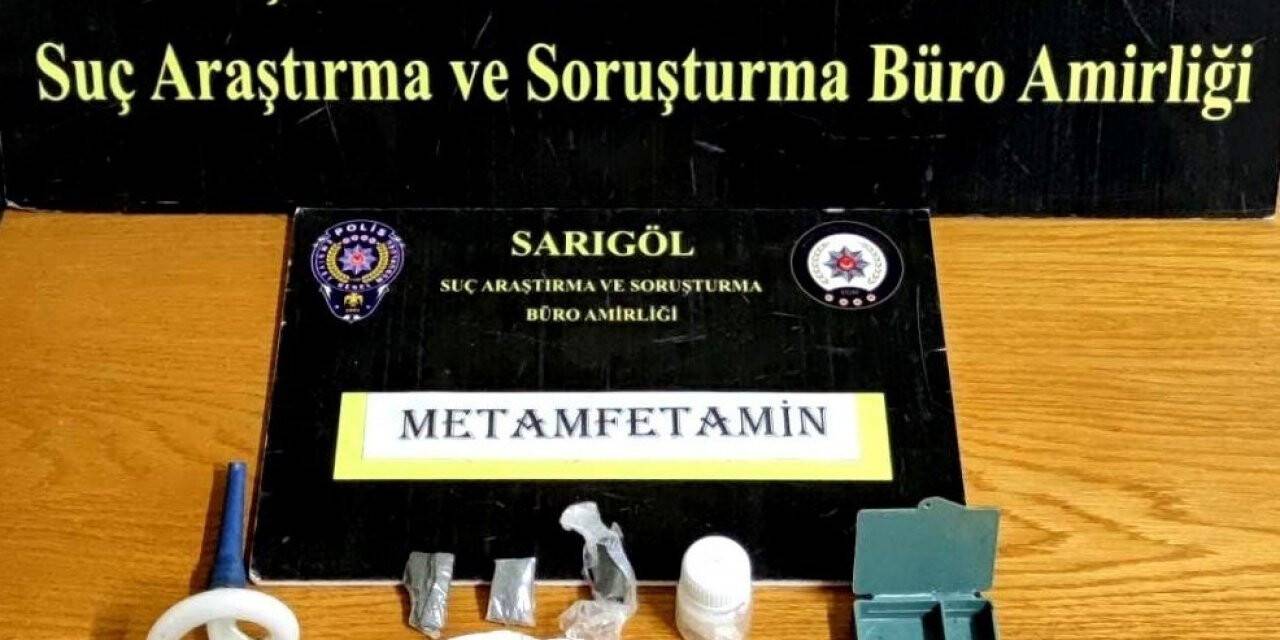 Sarıgöl’de durdurulan araçtan uyuşturucu çıktı