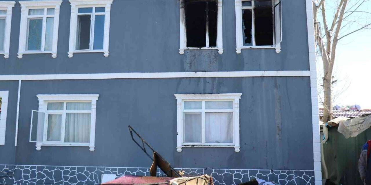 Sakarya’da acı olay: Evde çıkan yangında 11 yaşındaki çocuk hayatını kaybetti