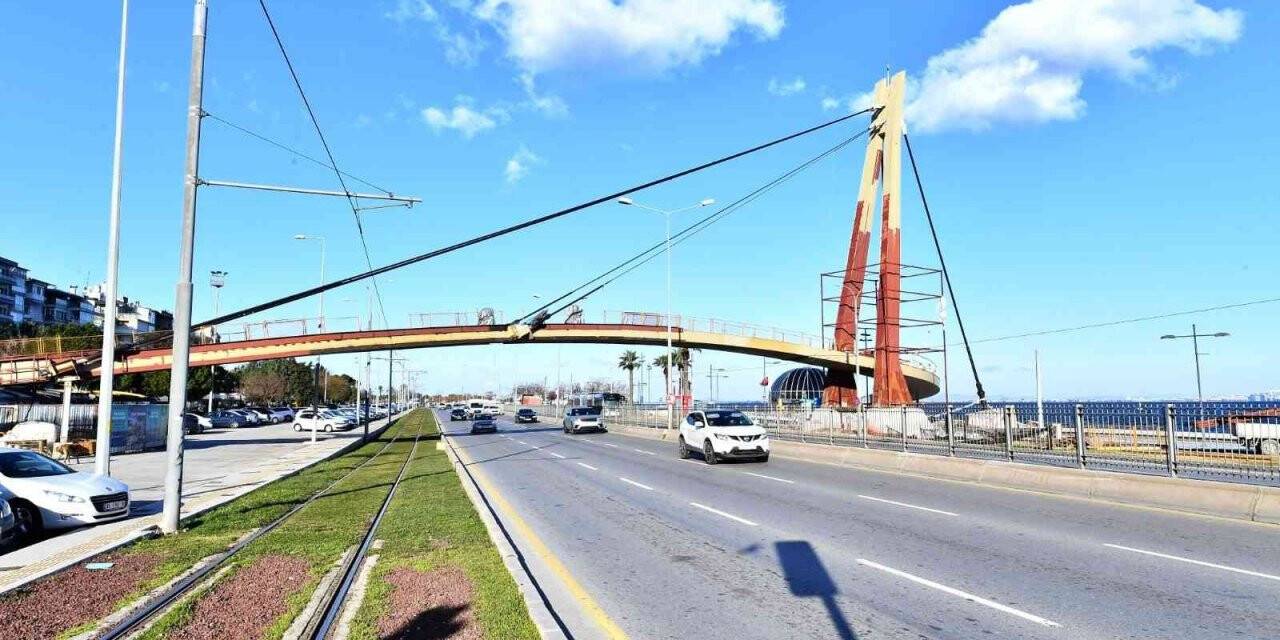 Mustafa Kemal Sahil Bulvarında trafik akışı değişiyor