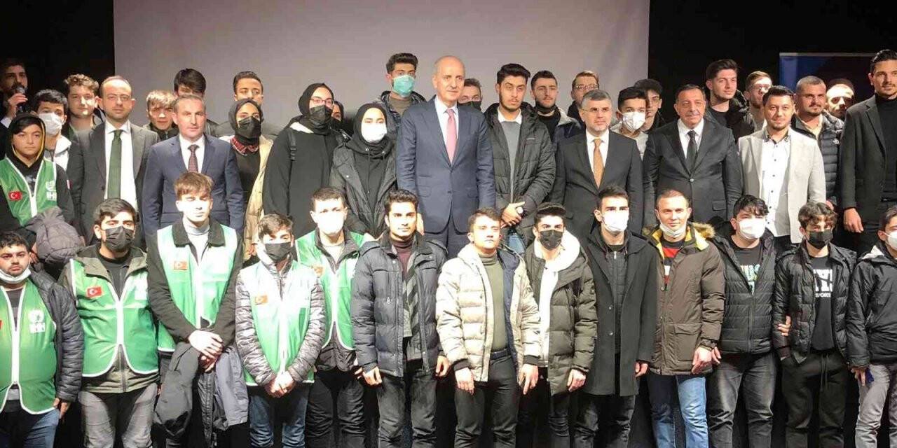 Numan Kurtulmuş’tan Sultanbeylili üniversite öğrencilerine müjde