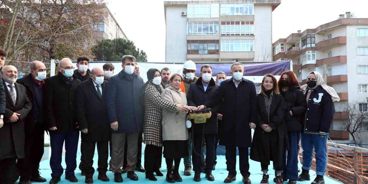 Başkan Çağırıcı gençlerle E-Spor Merkezi’nin temelini attı