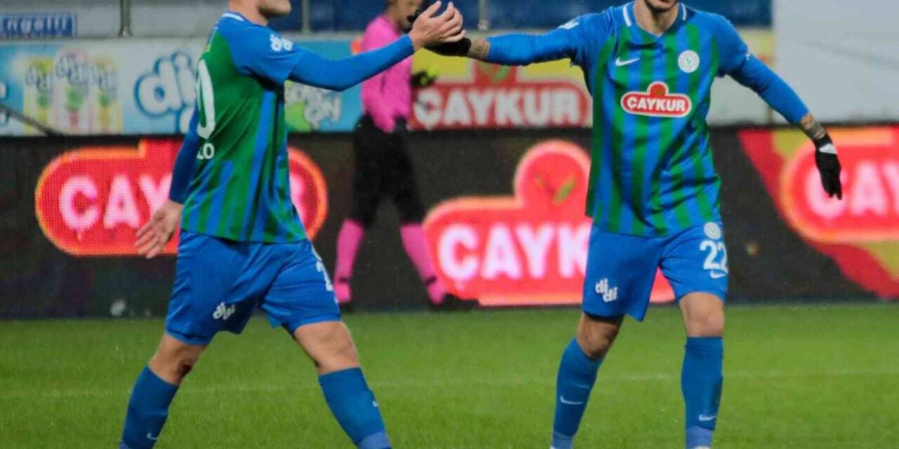 Spor Toto Süper Lig: Çaykur Rizespor: 1 - Antalyaspor: 1 (İlk yarı)