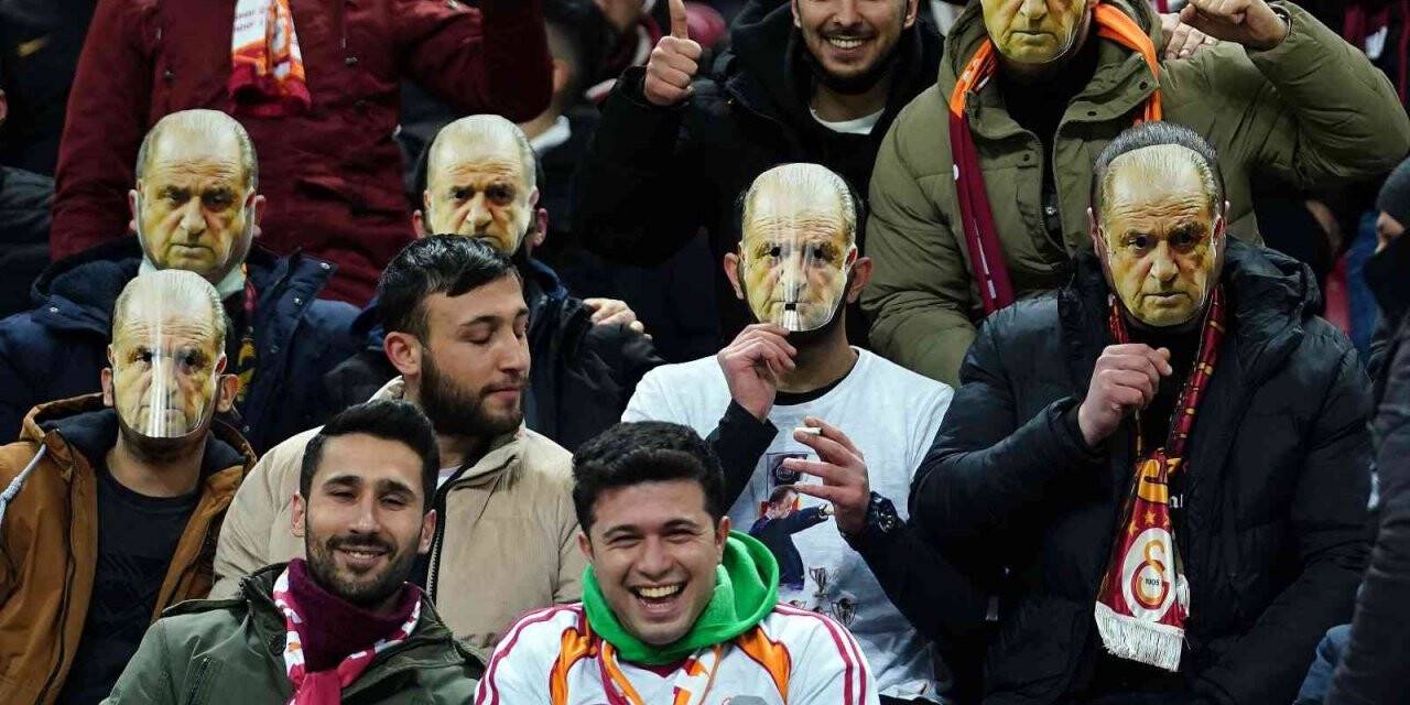 Spor Toto Süper Lig: Galatasaray: 0 - Kasımpaşa: 0 (Maç devam ediyor)