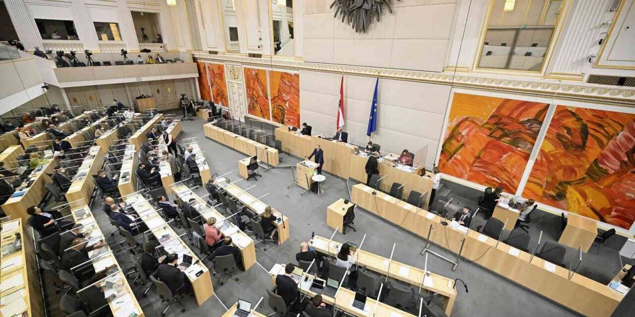 Avusturya Parlamentosu’ndan zorunlu Covid-19 aşısına onay
