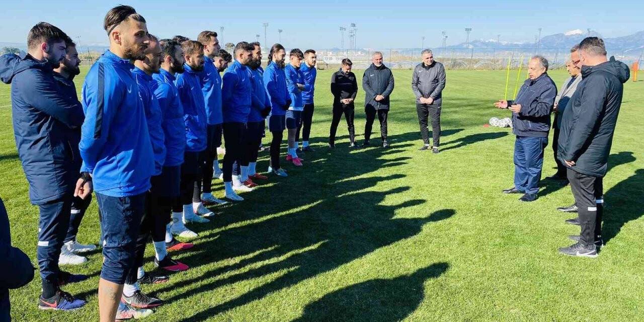 Başkan Yalçın takımı yalnız bırakmadı