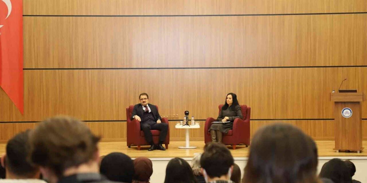 Vali Ayaz Hukuk Fakültesi Kariyer Sohbetlerinin Konuğu Oldu.