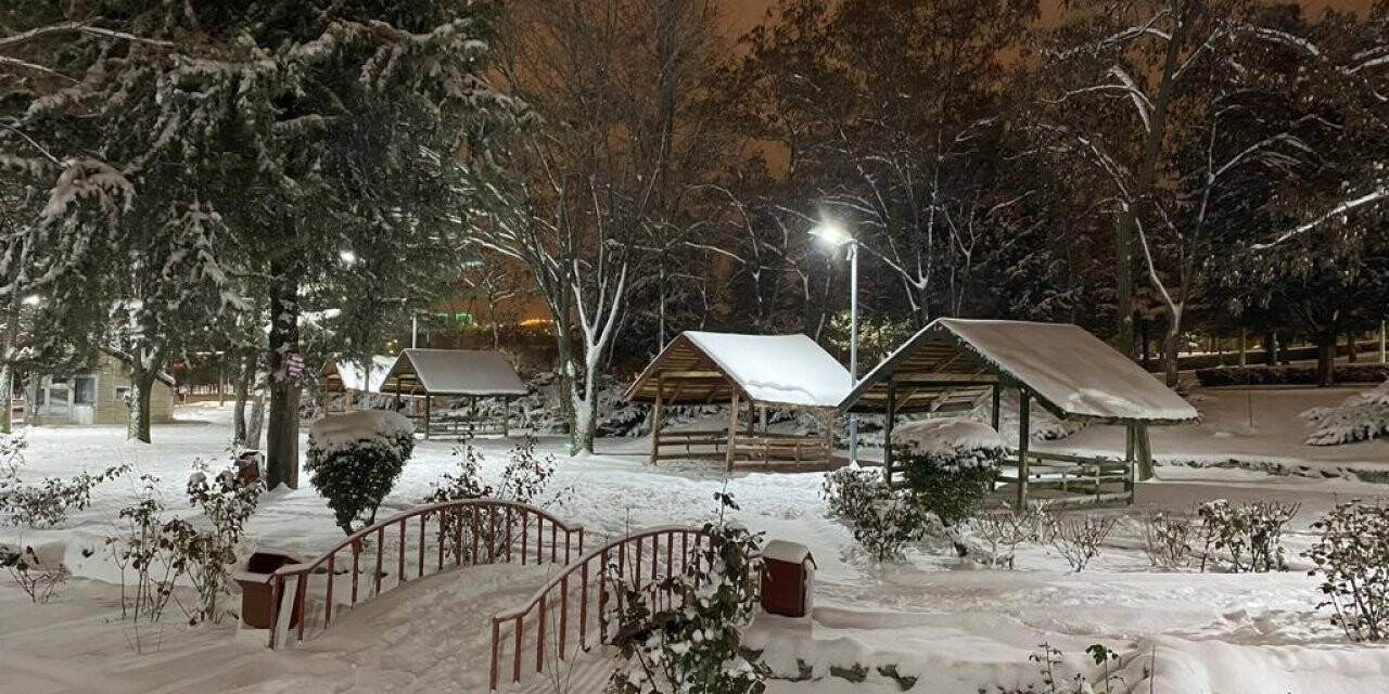 Kar Elazığ’ı beyaza bürüdü, ortaya kartpostallık görüntüler çıktı