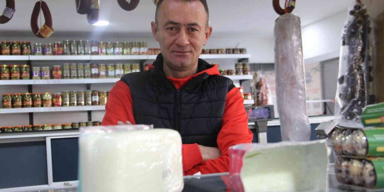 1 kilo sütten 1.5 kilo kaşar peyniri yaptıklarını sanıp sağlıklarını tehlikeye atıyorlar
