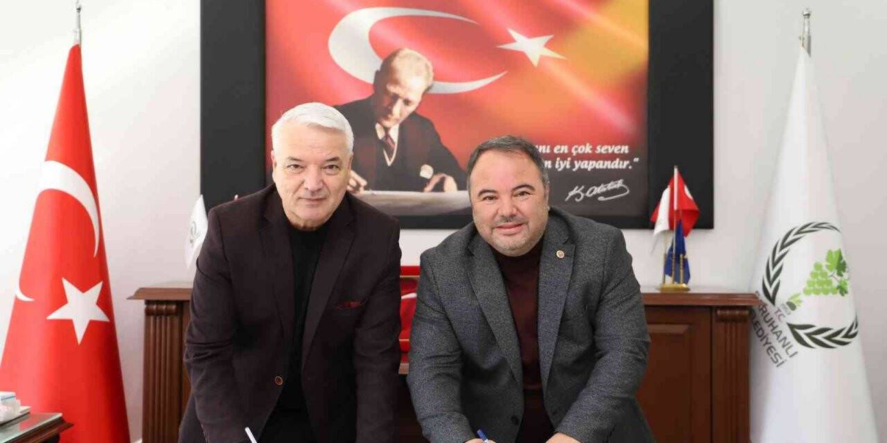 Saruhanlı Belediyesi’nde işçinin yüzünü güldüren sözleşme