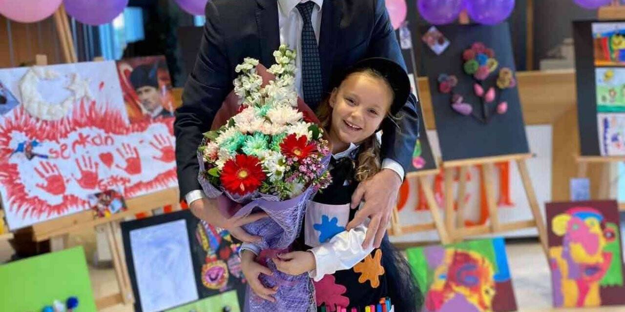 6 yaşında ilk resim sergisini açtı