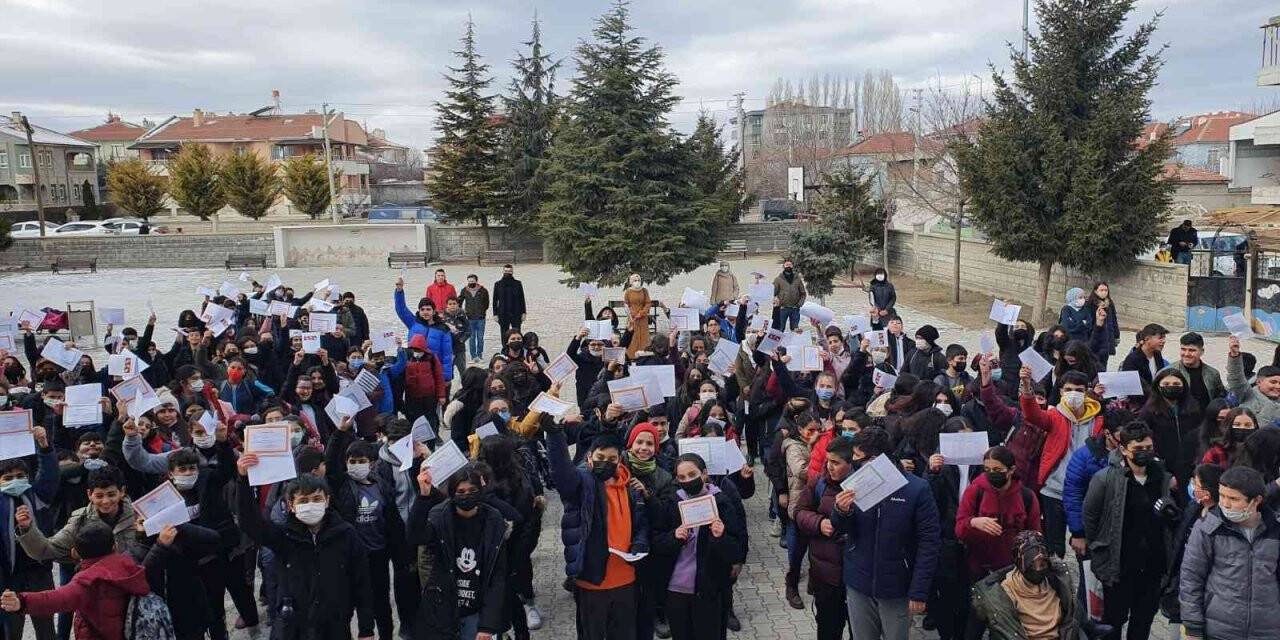 Kulu’da 7 bin 510 öğrenci karne aldı