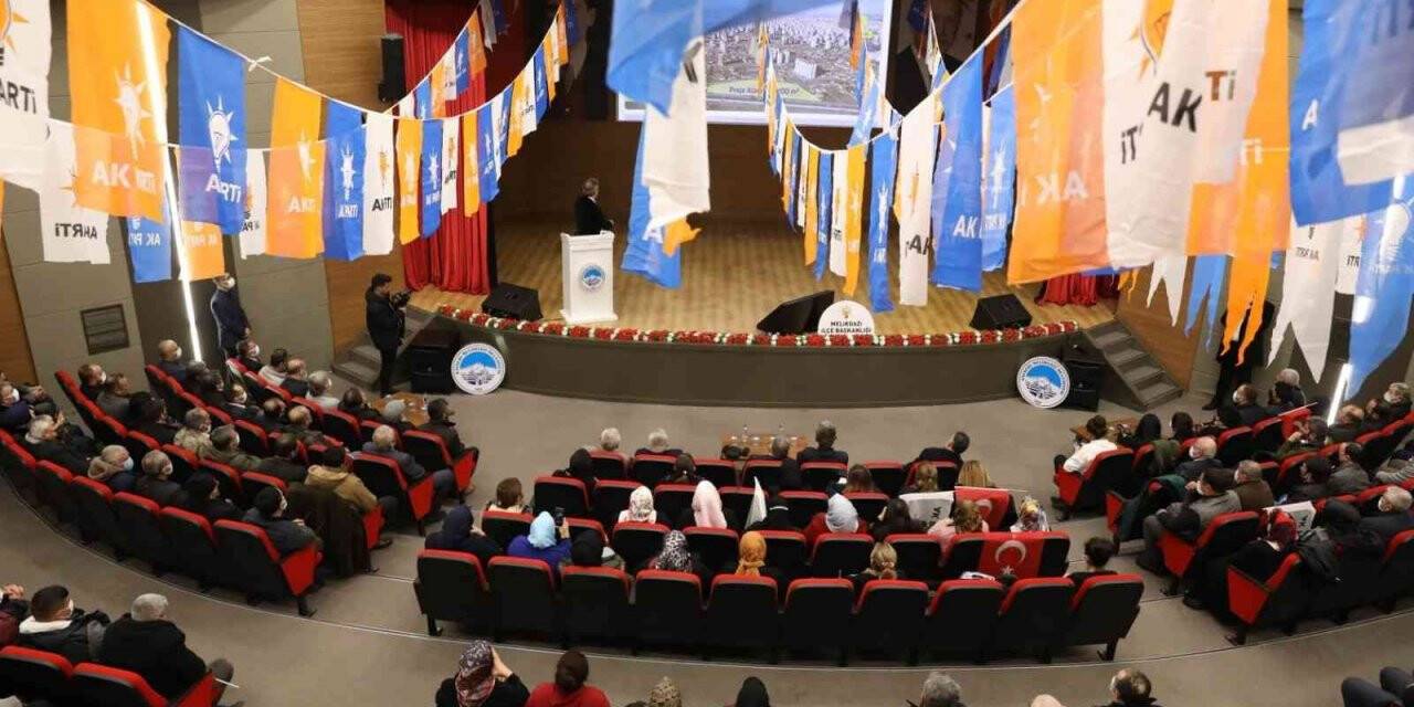 AK Parti’den Melikgazi’nin 2021 yılı hizmetlerine büyük alkış