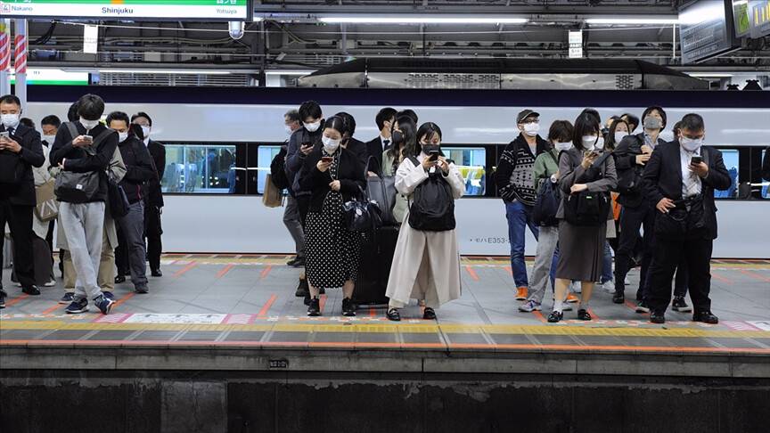Japonya'da günlük Kovid-19 vaka sayısı ilk kez 50 bini geçti