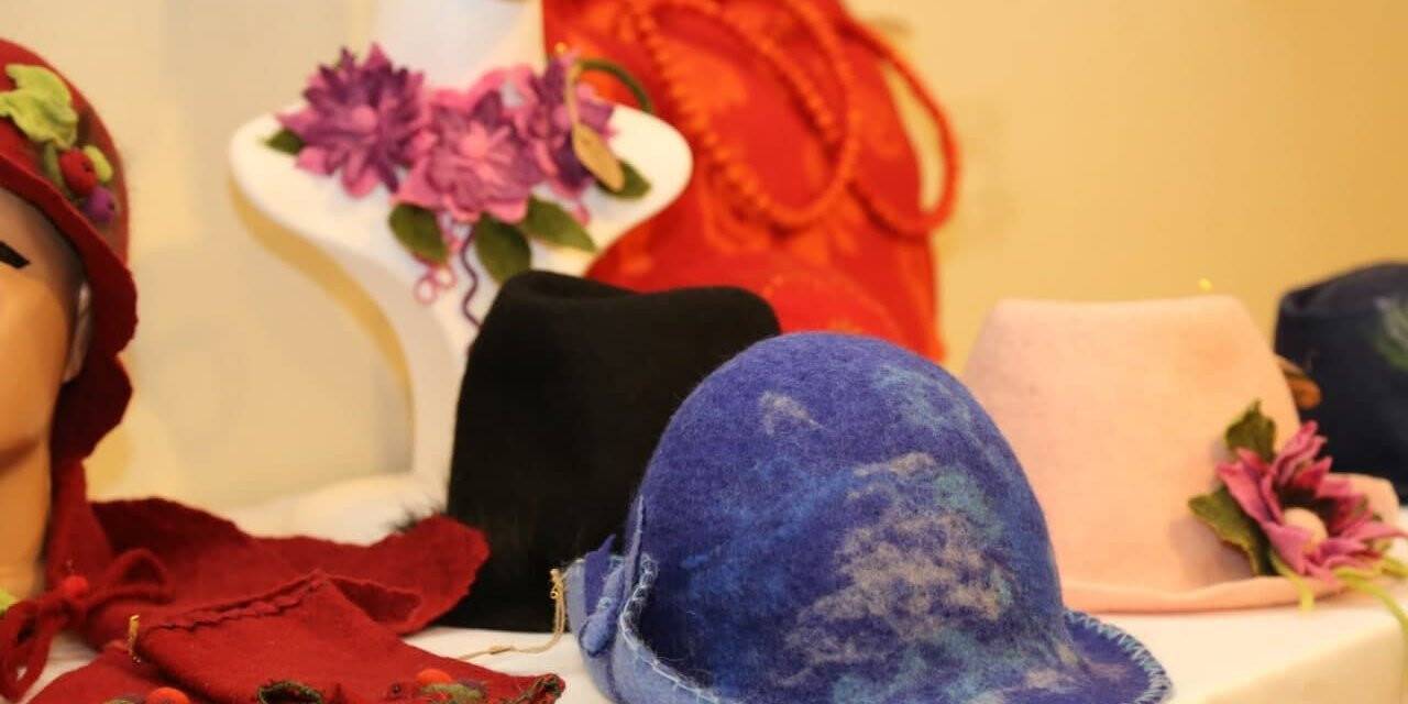 Keçe aksesuarları sergisi açıldı