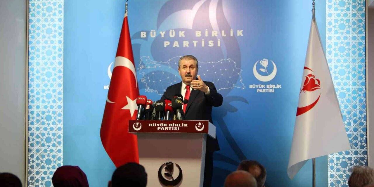 BBP lideri Destici, Ekrem İmamoğlu’nun İngiltere Büyükelçisi ile yaptığı görüşmeyi eleştirdi