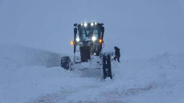 907 yolu ulaşıma kapattı