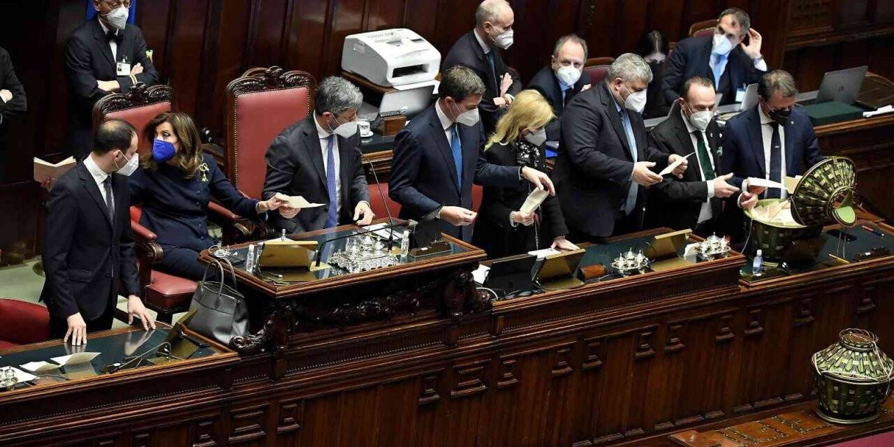 İtalya’da cumhurbaşkanlığı seçiminde 4. turda da sonuç çıkmadı