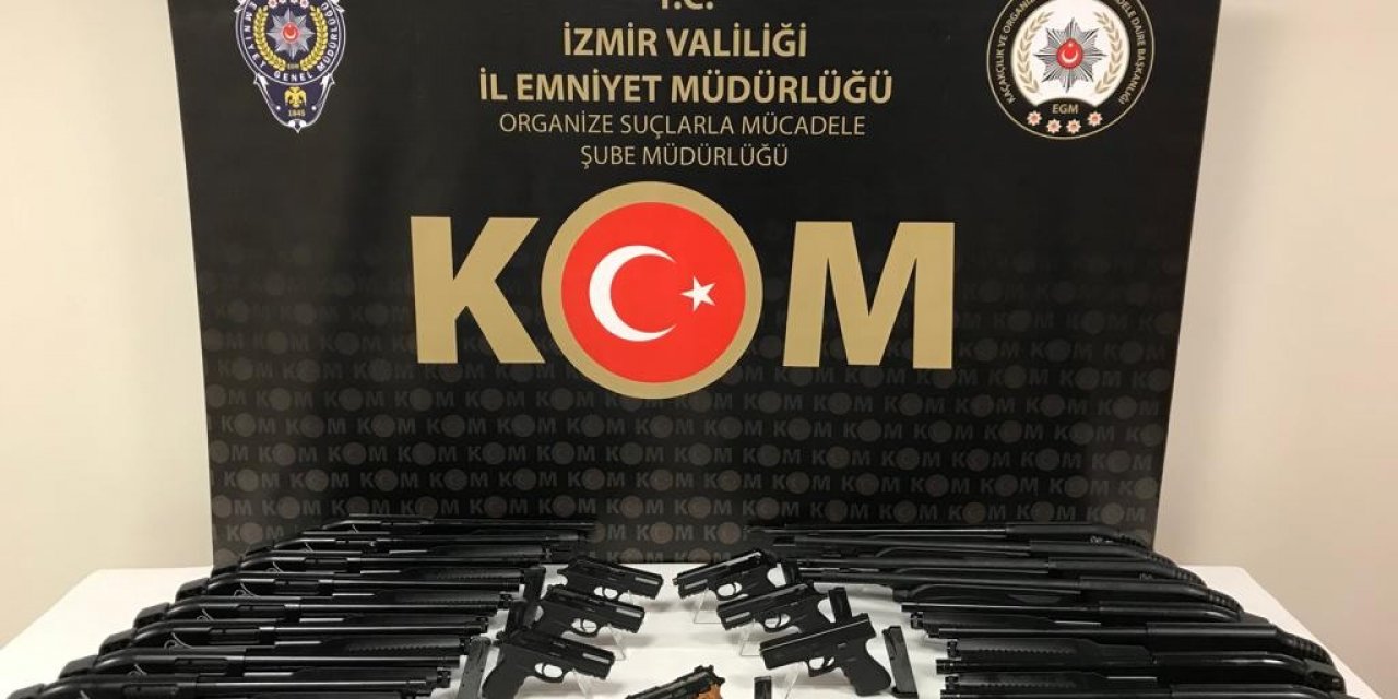 İzmir’de silah kaçakçılığı operasyonu: 3 gözaltı