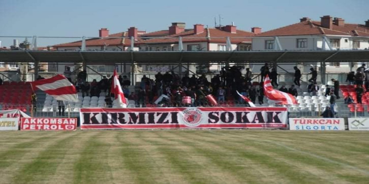 Akşehirsporlu taraftarlara stada giriş yasağı
