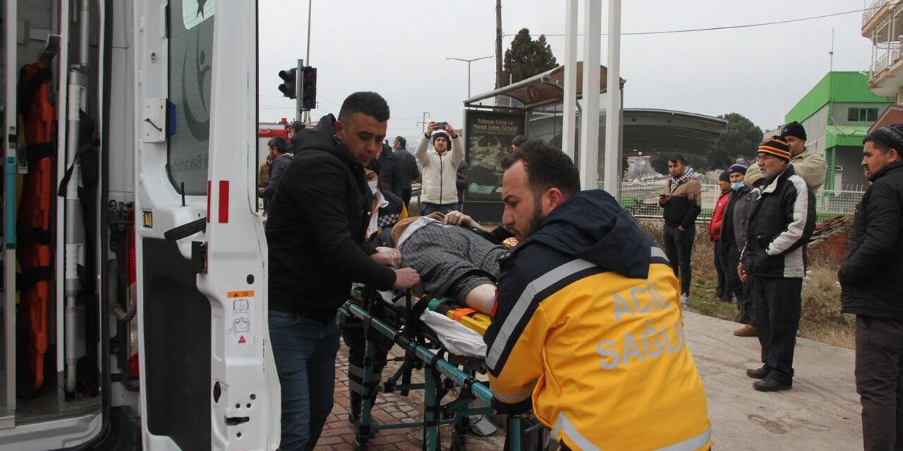 Cenazeden dönen araç kaza yaptı: 4 ağır yaralı