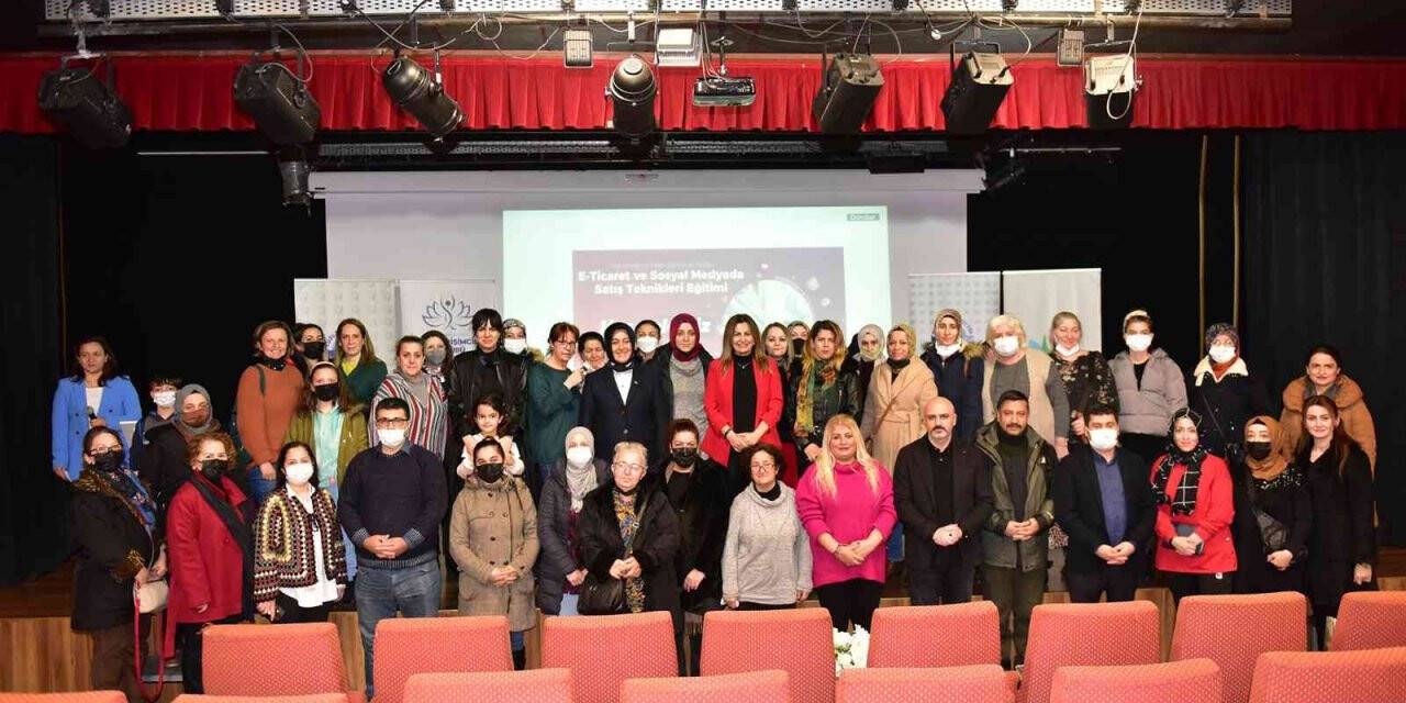 Tuzlalı kadınlar, e-Ticaret ve sosyal medyadan satış tekniklerini öğreniyor