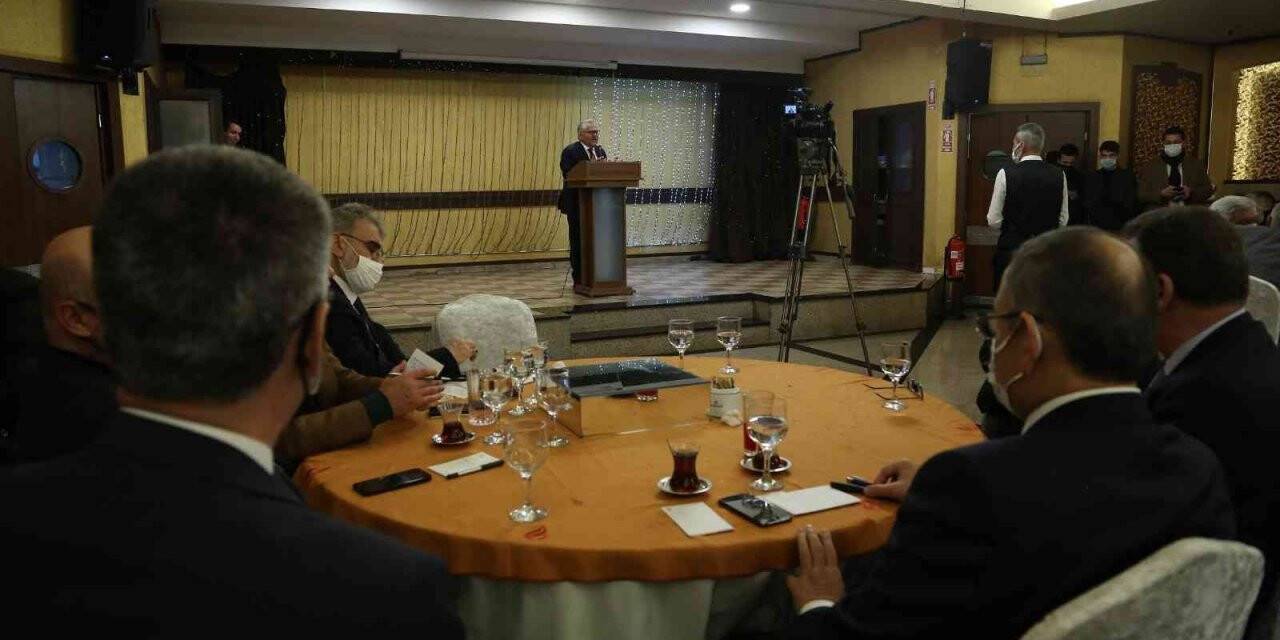 Büyükkılıç esnafla buluştu, çözüm sundu